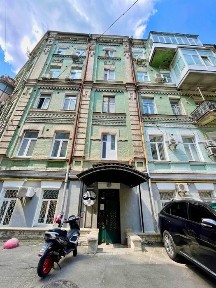 Довгострокова оренда нежилого приміщення