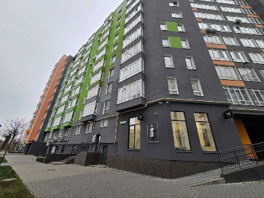 Оренда фасадного. комерційного приміщення 75 м2 у ЖК