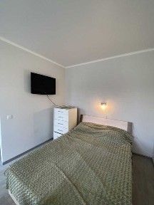 Сдам 1-комнатную квартиру-студию в новом доме в Лузановке