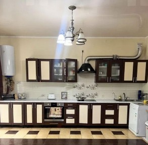 Продаж будинку у Брюховичах