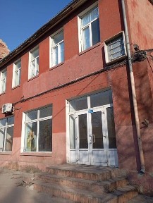 Окремостояча будівля під бізнес