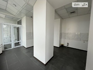 Продаж комерційного приміщення на вул. Домбровського, площа 216 кв. м • ID 27945111
