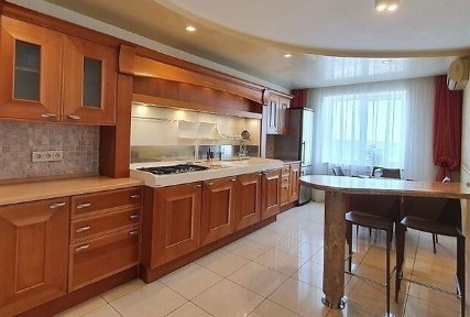 Днепр, Литейная ул., 6