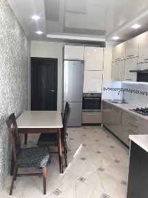 Затишна євродвохкімнатна квартира з ремонтом, поруч з школою