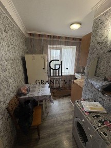 Продаж 1к квартира вул. Героїв Дніпра 15. Оболонь