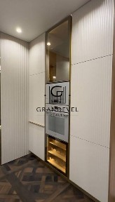 Продаж / Квартира / вул. Джона Маккейна, Центр, Київ