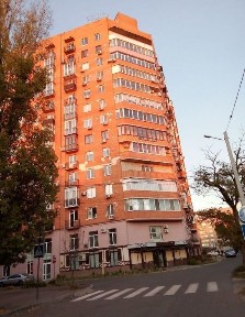 Продается 3к. к.100м. НОВОСТРОЙ. Центр Города! СКВАЖИНА. Своя котельная.