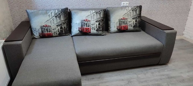 Сдам 1 ком. студию новый дом ЖК. Дмитриевский ул. Жабатинского 7000 гр