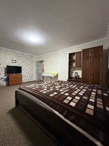 Здам на рік і більше двокімнатну квартиру в Чорноморську.