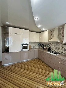 Квартира з ремонтом. Центр! Автономне опалення!