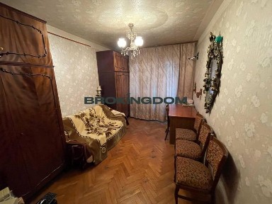 Оренда 2-к квартири метро Лівобережна