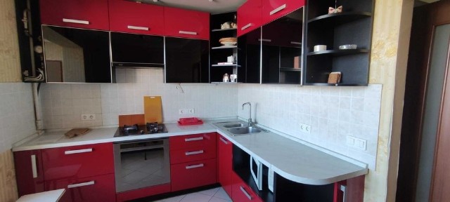 Дарницька площа, Соцмісто, Гашека 7 А, метро Дарниця - Чернігівська.