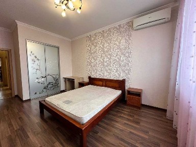 Оренда двокімнатної квартири 77 м2