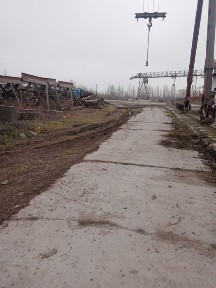 Оренда складу 569 м3 з ділянкою 1600 м2 та козловим краном