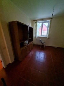 Продам 1/2 будинку в смт. Степанівка