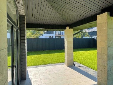 Стильний будинок з дизайнерським ремонтом! Неймовірно затишна локація!