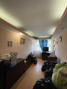 Трикімнатна квартира з автономним газовим опаленням