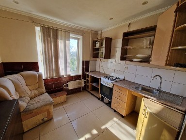 Продаж 2 кімнатної квартири Постанова