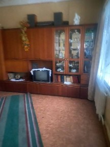 Здається 1 кімнатний будинок в центрі міста.