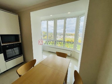 Продається 3-кімнатна з ремонтом All inclusive з видом на Дніпро!