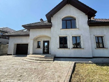 Продаж нового будинку в Рівному