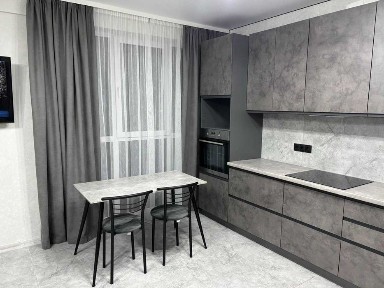 Стильна та молодіжна квартира студія у Гостомелі.