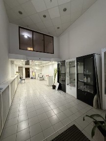 Сдам магазин в центре города