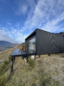 Продаж 2х будинків з налагодженим бізнесом в горах