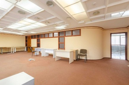 Вільне призначення. Звіринецька 81 м. OPEN SPACE. ІНТЕРНЕТ Є. 300грн/м