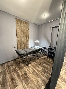 Оренда кабінету, оренда столу для манікюру, оренда кушетки, студії, Поділ