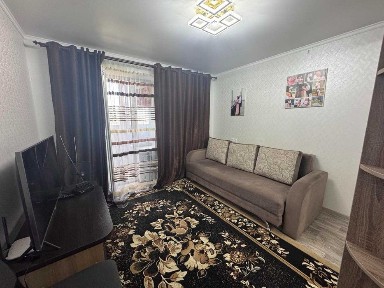 Продаю 1 комнатную квартиру (Кульб. поворот) и1