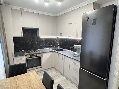 Продаж 3-х кім квартири 3-й поверх Яхт Клуб