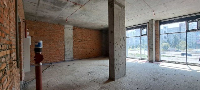 Комерційне приміщення 81 м² ЖК Метрополіс. Фасад. Теремки.