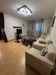 Сдам 2ую квартиру новострой пр. Гагарина/ул. Сегедская 70м газ 12000грн