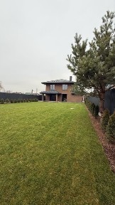 Надійний цегляний будинок 190 м² з газом, 7,5 соток.