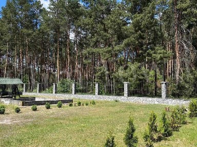 Продається житловий комплекс у с Дівички