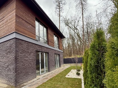 м. Київ, Окремий будинок! Поруч метро Житомирська, 180м2 + 5 соток