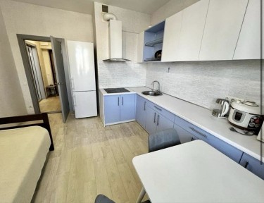 Супер квартира в Альтаире! 42 метра с лоджией/низкий этаж