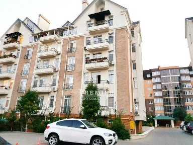 Продам 4-х кімнатну квартиру 270 кв. м