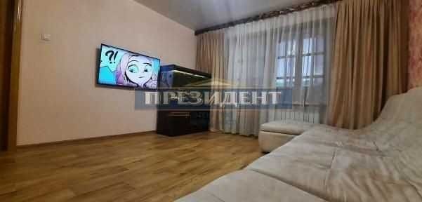 Добротная 3 комн квартира ремонт, мебель, техника