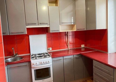 Продаж район Епіцентру