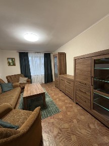 Здається двокімнатна квартира в ДОСах.