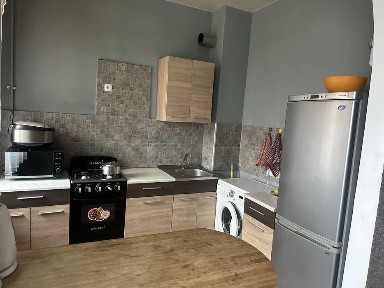 Сдам 2х ком в центре