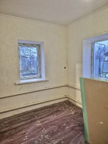 Продам будинок у центрі Верхівцеве з АО газ