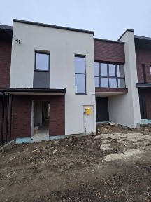 Продам котедж. 100 м2.м. Коломия