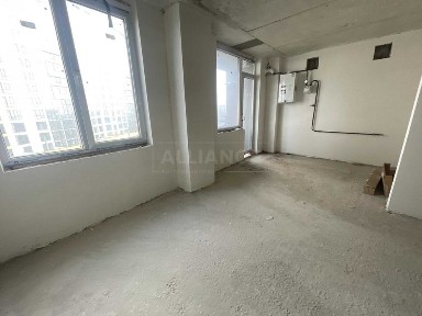 Продаж зданої 3кім. квартири поруч з Центром. 5 поверх! Бізнес клас.