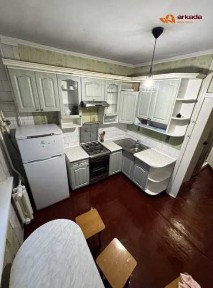 Продається 2-кімнатна квартира на вул. Івана Павла ІІ (м-р Каскад) Y