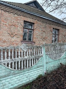 Продаж частини будинку по вулиці Матросова!