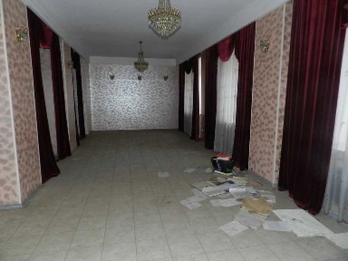 Фасадне приміщення ресторану від власника