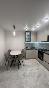 Продаж 2 кімнатної квартири на вул. Київська